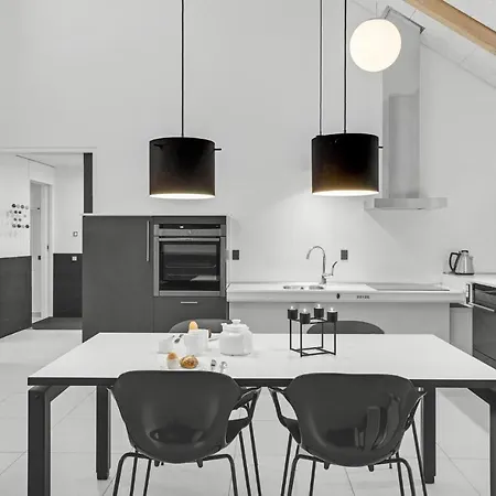 Stunning In With Kitchen *